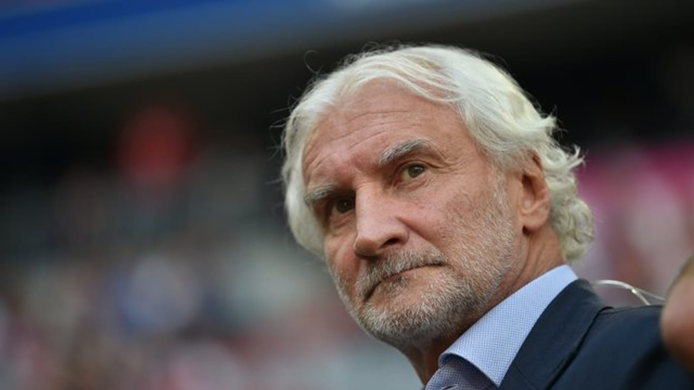 Glaubt weiter an den FC Bayern als deutscher Meister: Leverkusen-Sportchef Rudi Völler.