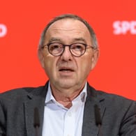 Norbert Walter-Borjans: Der Parteivorsitzende der SPD geht davon aus, dass Renten künftig stärker mit Steuermitteln gestützt werden müssen. (Archivbild)