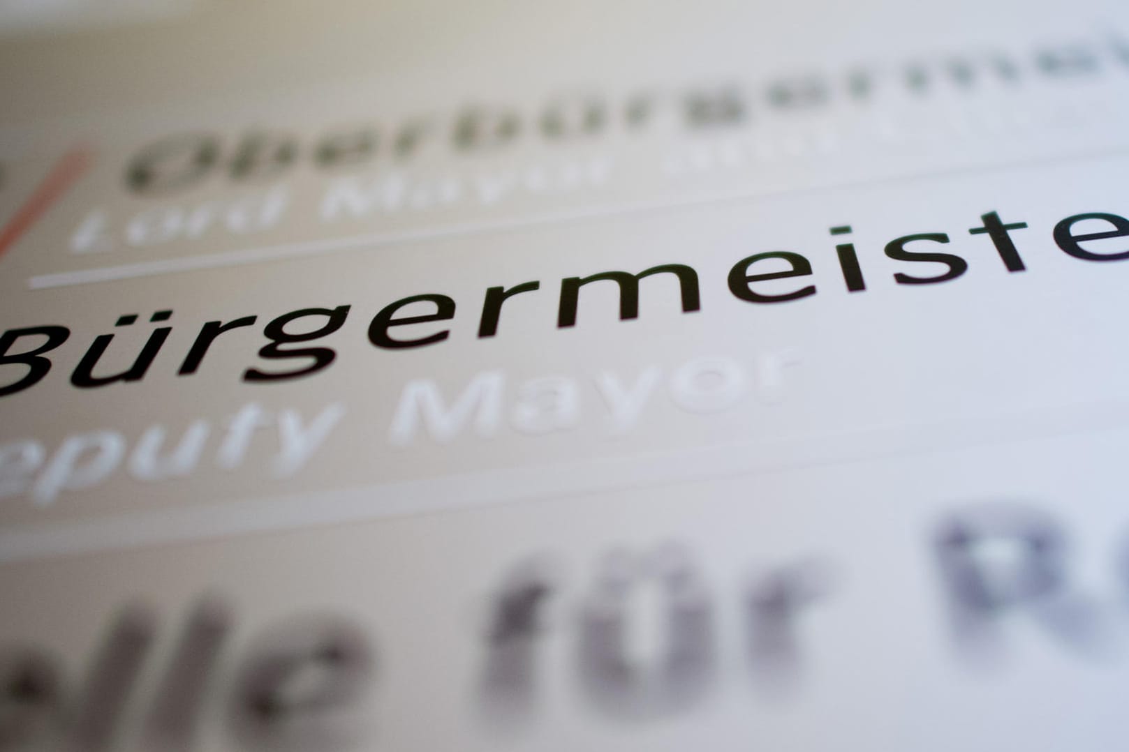 Der Bürgermeister in Estorf im Landkreis Nienburg ist wegen rechter Anfeindungen zurückgetreten.