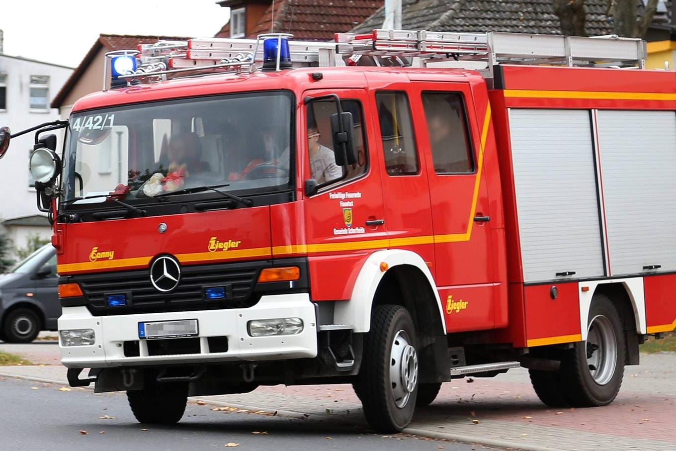 Feuerwehr im Einsatz (Symbolbild): Bei dem Feuer wurde niemand verletzt.