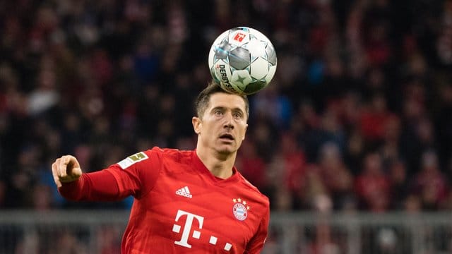 Bayern-Torjäger Robert Lewandowski musste sich an der Leiste operieren lassen. Bayern-Torjäger Robert Lewandowski musste sich an der Leiste operieren lassen.