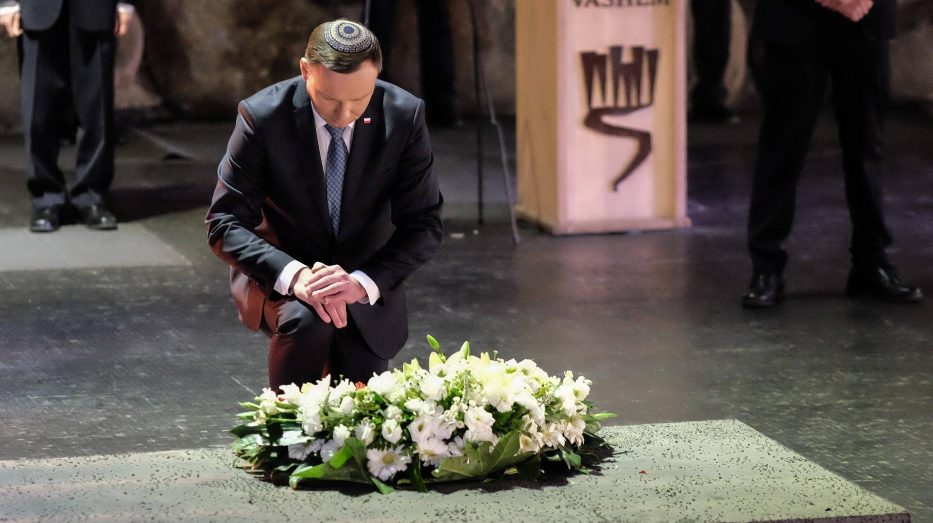 Andrzej Duda bei einer Gedenkfeier in Yad Vashem im Jahr 2017: Vier Tage nach der Feier in Jerusalem wird auch in Auschwitz der Befreiung des Konzentrationslagers gedacht (Archivbild). Andrzej Duda bei einer Gedenkfeier in Yad Vashem im Jahr 2017: Vier Tage nach der Feier in Jerusalem wird auch in Auschwitz der Befreiung des Konzentrationslagers gedacht (Archivbild).