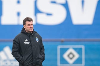Dieter Hecking soll auch beim Nichtaufstieg Trainer des Hamburger SV bleiben.