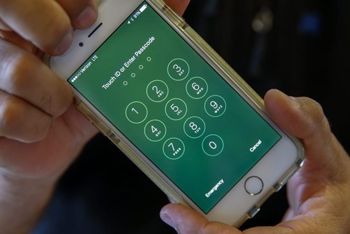 Apple und das FBI streiten schon seit Jahren um Zugang zu iPhones etwa von Kriminellen.