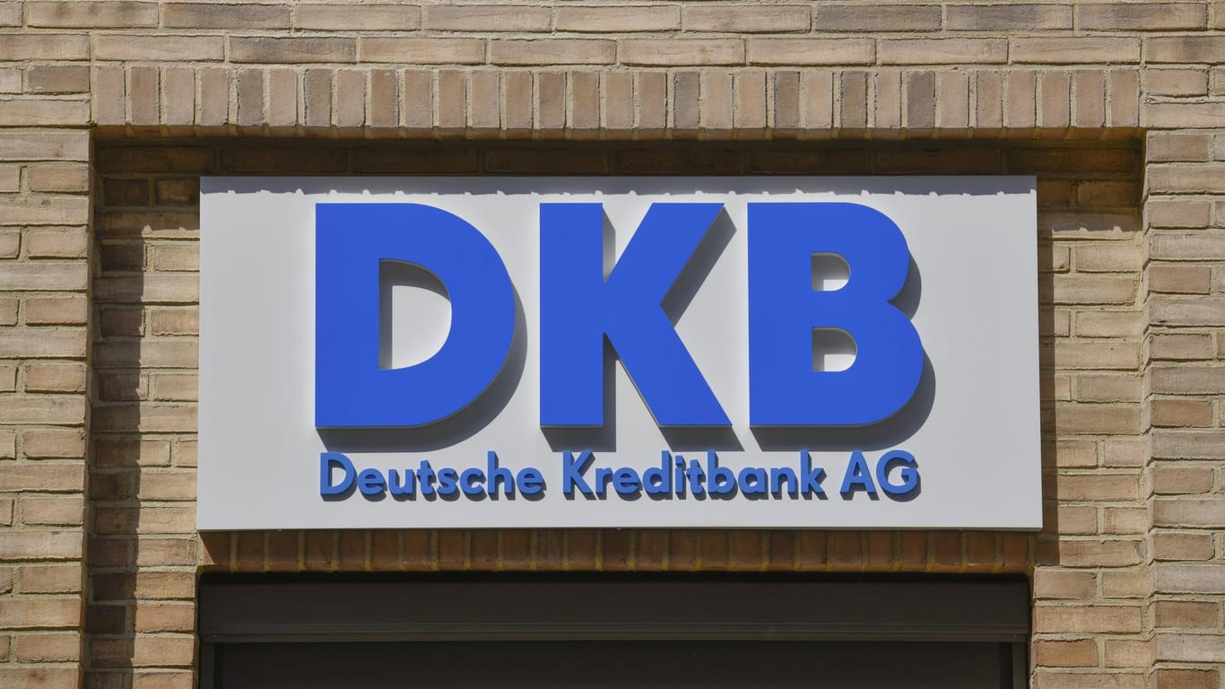 Logo der DKB: Während des Ausfalls wurden gemeinsam mit dem Server-Dienstleister umgehend Maßnahmen ergriffen worden.