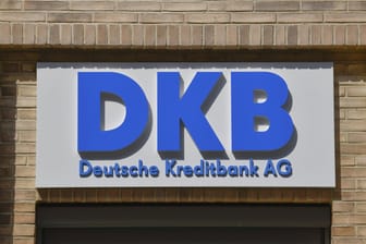 Logo der DKB: Während des Ausfalls wurden gemeinsam mit dem Server-Dienstleister umgehend Maßnahmen ergriffen worden.