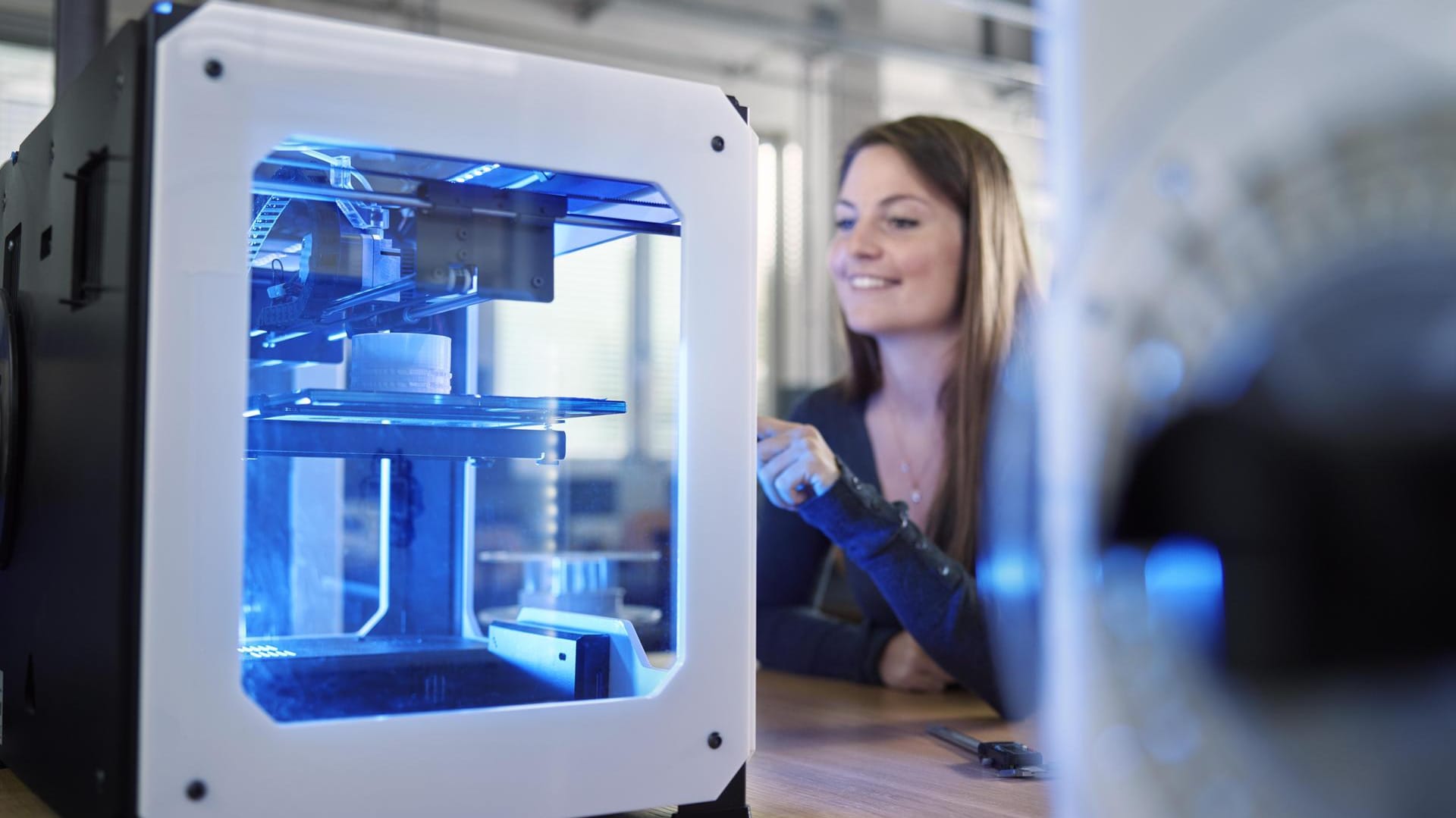 3D-Drucker als medizinischer Helfer: Einer Brasilianerin ist eine Prothese gedruckt worden. 3D-Drucker als medizinischer Helfer: Einer Brasilianerin ist eine Prothese gedruckt worden.