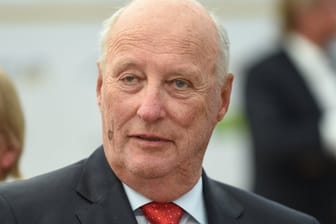 Wegen Schwindel: König Harald V. von Norwegen lässt sich im Krankenhaus untersuchen.