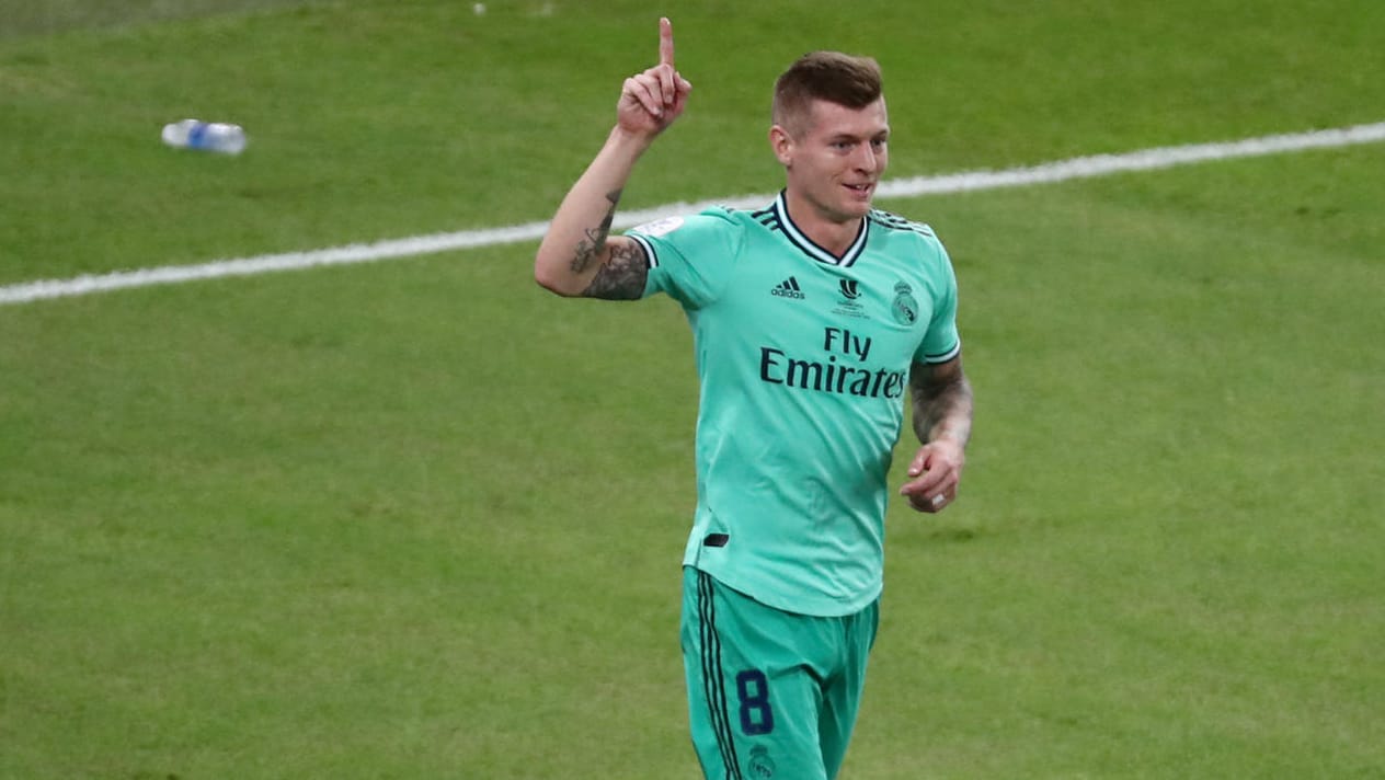 Toni Kroos: Der Real-Star verwandelte eine Ecke direkt.
