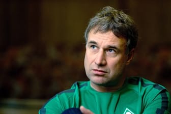 Marco Bode strebt mit Werder Bremen vorerst keine Zusammenarbeit mit einem Investor an.