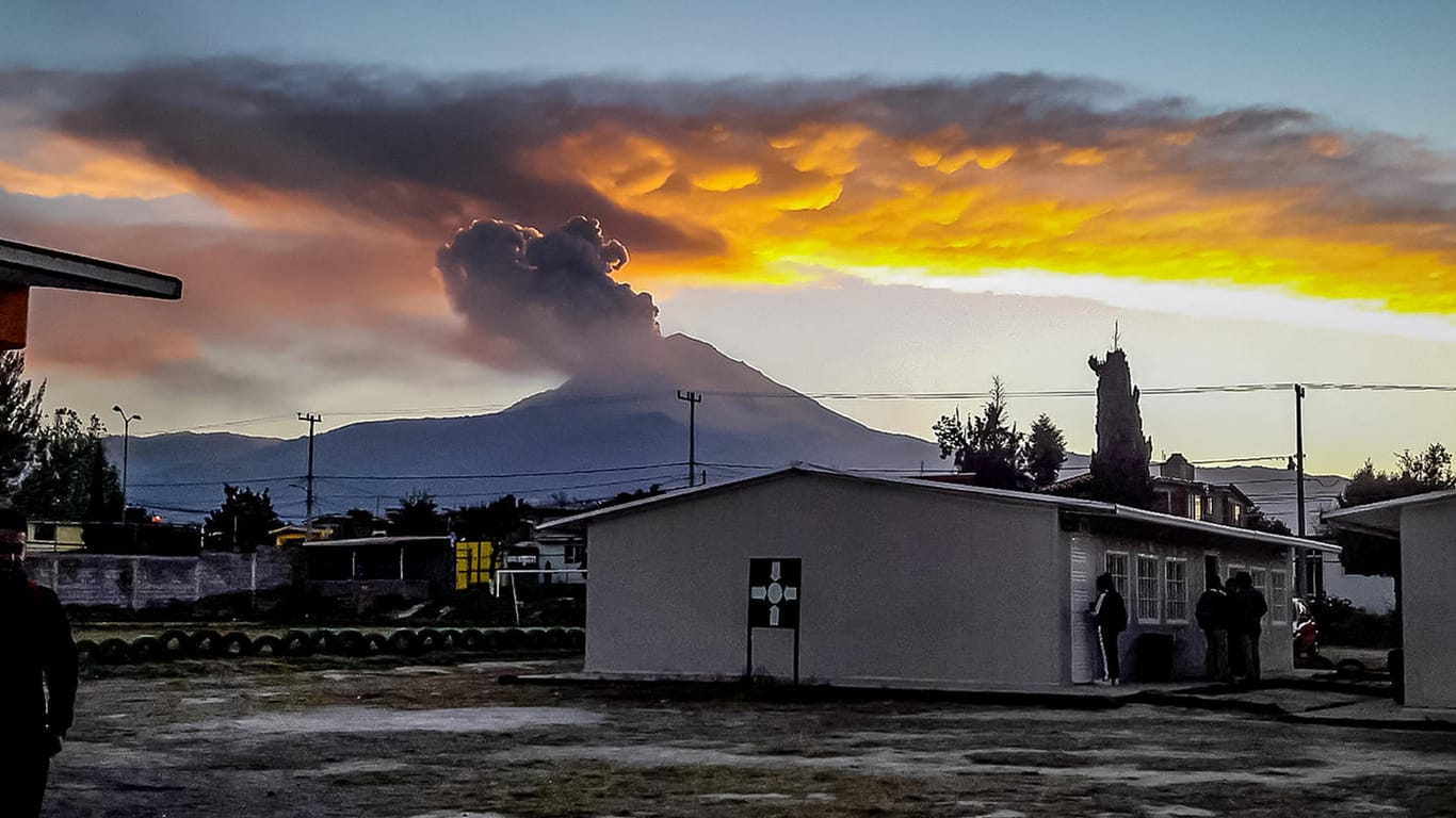 Vulkanausbruch in Mexiko: Der Popocatépetl spuckte in den Morgenstunden Asche.
