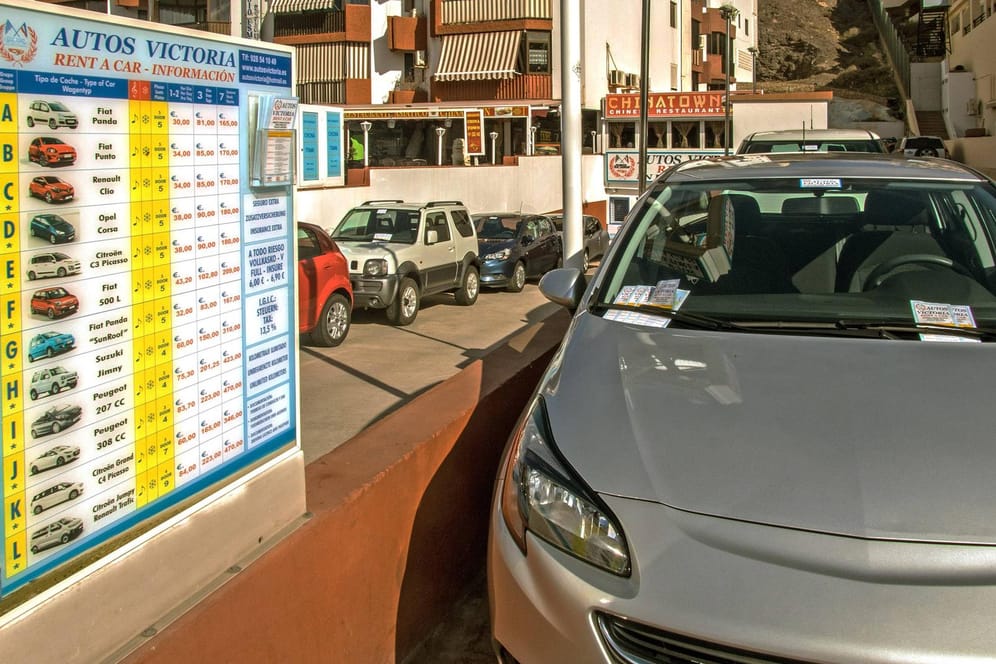 Autoverleih auf Fuerteventura: Achten Sie bei Mietwagen nicht nur auf den Preis, sondern auch auf die Bedingungen.