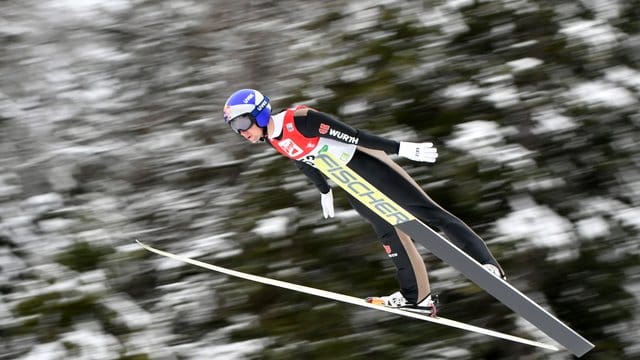 Vinzenz Geiger wurde im italienischen Val di Fiemme Zweiter.