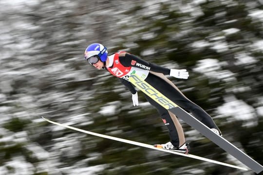 Vinzenz Geiger wurde im italienischen Val di Fiemme Zweiter.