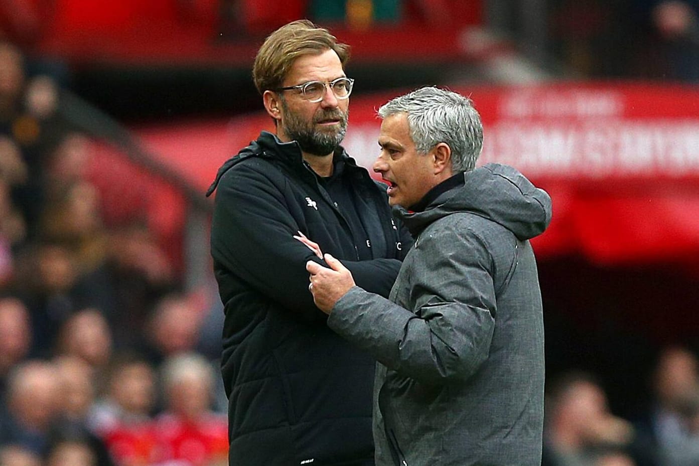 Trainer-Kollegen: Liverpools Klopp (l.) und Tottenhams Mourinho.