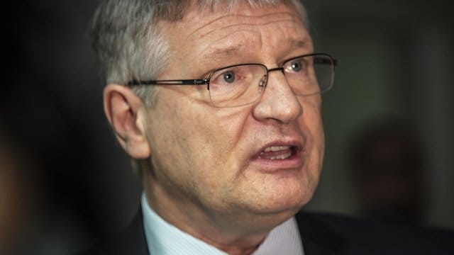 AfD-Parteichef Jörg Meuthen: "Wir müssen regierungsfähig und regierungswillig werden. AfD-Parteichef Jörg Meuthen: "Wir müssen regierungsfähig und regierungswillig werden.