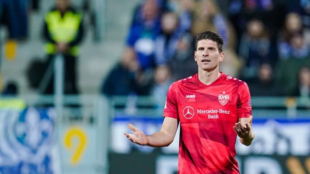 Hält sich mit konkreten Aussagen zu seinem Karriereende zurück: Mario Gomez. Hält sich mit konkreten Aussagen zu seinem Karriereende zurück: Mario Gomez.
