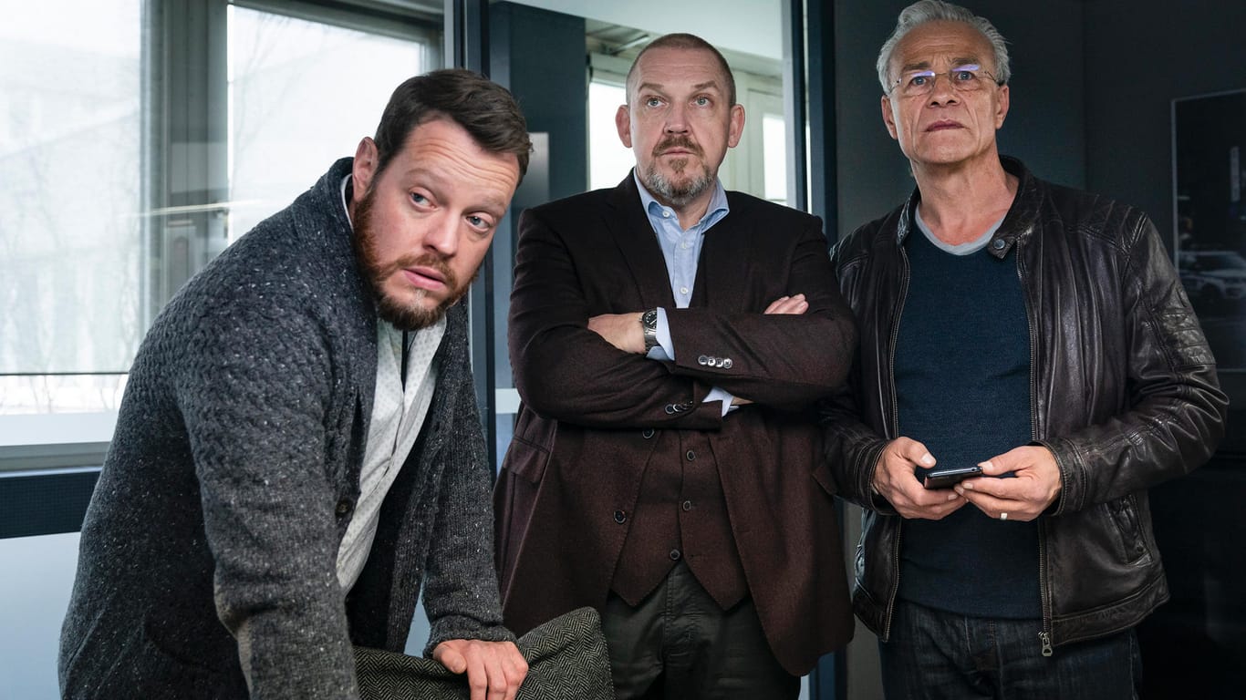 "Tatort: Kein Mitleid, keine Gnade": Die Ermittler Max Ballauf (Klaus J. Behrendt), Freddy Schenk (Dietmar Bär) und ihr Assistent Norbert Jütte (Roland Riebeling).