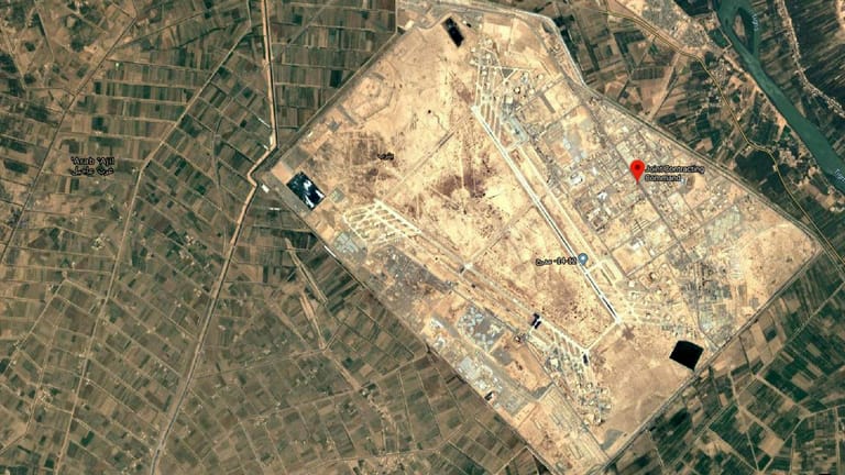 Balad Air Base nördlich von Bagdad: Mehrere Geschosse schlugen am Sonntag auf dem Stützpunkt ein und verletzten mehrere irakische Soldaten.