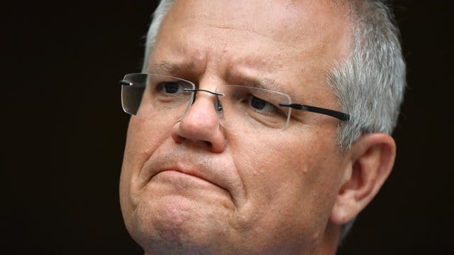 Scott Morrison hat während der seit Monaten tobenden Buschbrände deutlich an Popularität verloren. Scott Morrison hat während der seit Monaten tobenden Buschbrände deutlich an Popularität verloren.