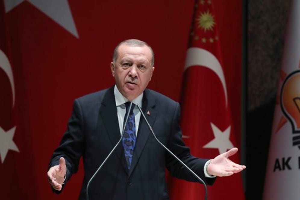Recep Tayyip Erdogan soll an Gesprächen zur Lage im Bürgerkriegsland Libyen nach Deutschland kommen.