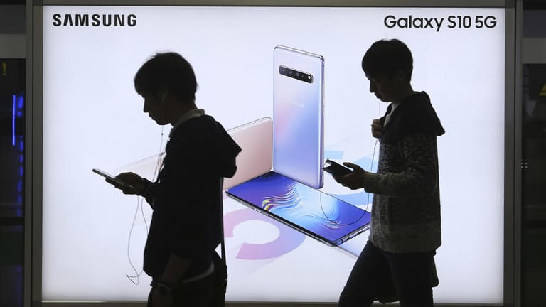 Werbung für das Samsung Galaxy S10: Der Nachfolger wird offiziell erst im Februar vorgestellt.
