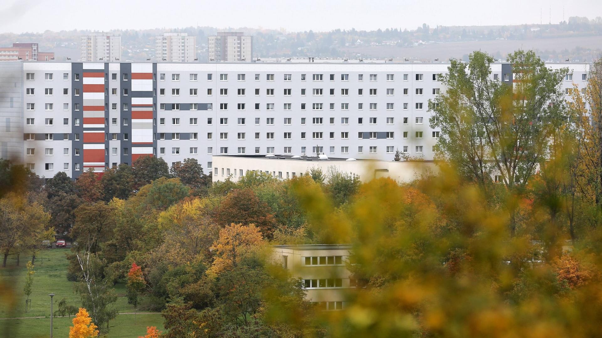 Plattenbau in Erfurt: Zukünftig sollen auch Sozialwohnungen in Neubaugebieten entstehen.