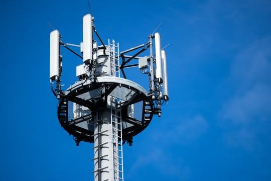 Mobilfunkmast: Die Grünen wollen ein Recht auf lückenlose Mobilfunkabdeckung durchsetzen.