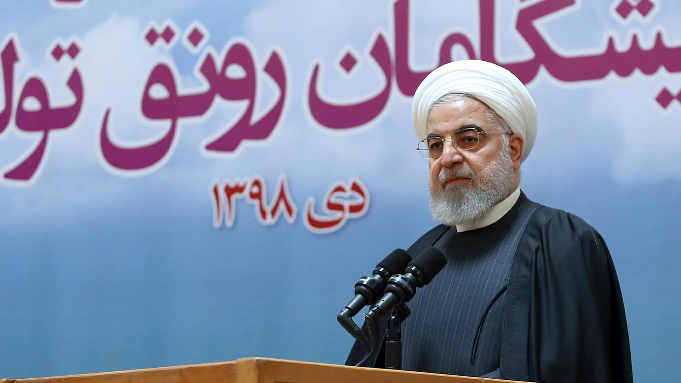 Der iranische President Hassan Rouhani spricht bei einem Treffen in Tehran: Dem internationalen Atomabkommen mit dem Iran droht das Aus.