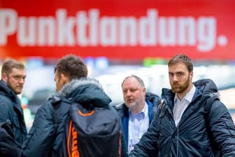 Die deutsche Handball-Nationalmannschaft iat aus Norwegen kommend auf dem Flughafen Schwechat gelandet.
