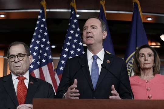 Die demokratischen Spitzenpolitiker Adam Schiff, Nancy Pelosi und Jerry Nadler zu den weiteren Schritten im Amtsenthebungsverfahren gegen Donald Trump.