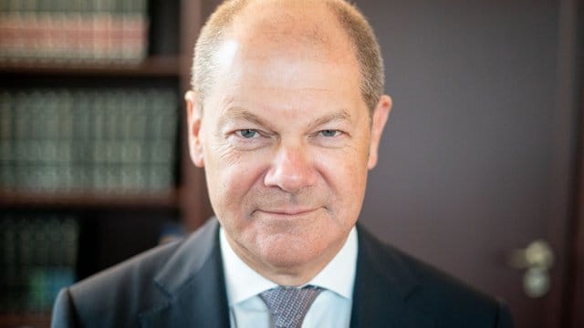 Will hochverschuldeten Kommunen mit Bundesgeld helfen: Finanzminister Scholz. Will hochverschuldeten Kommunen mit Bundesgeld helfen: Finanzminister Scholz.