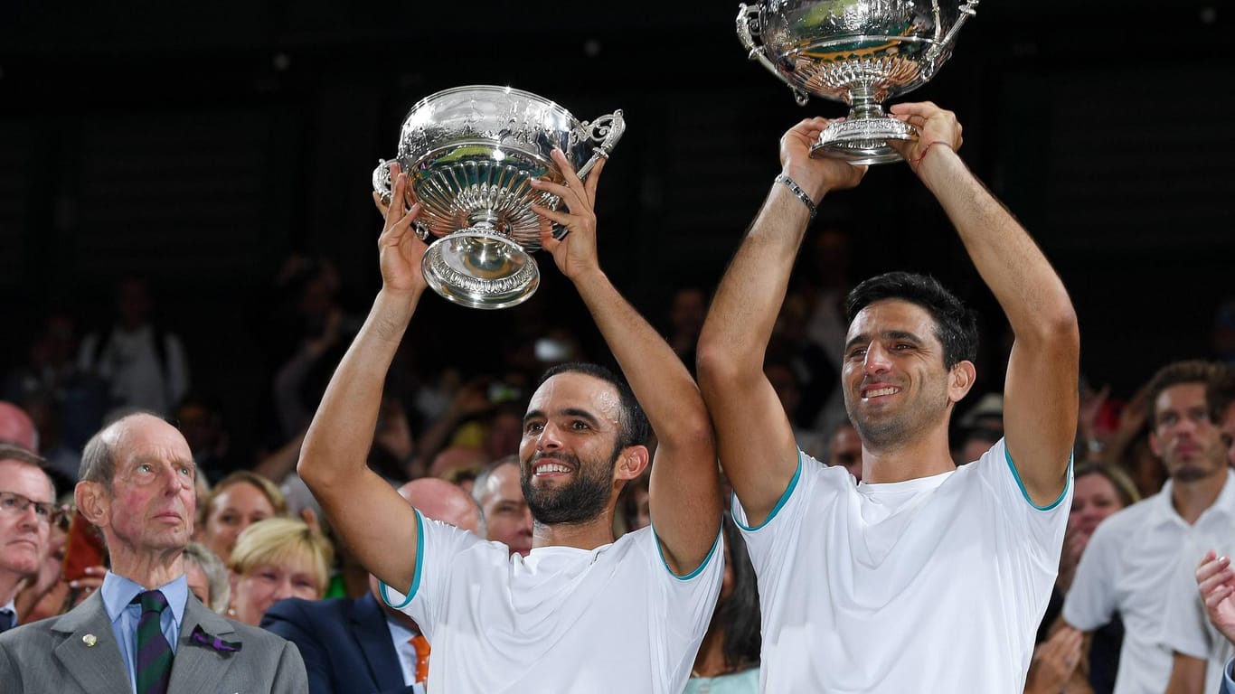 Erfolgreich: Robert Farah (r.) triumphierte mit Doppelpartner Juan Sebastian Cabal in Wimbledon 2019
