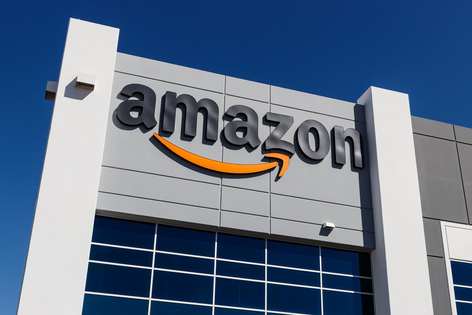 Amazon: Amazon ist als Versandhändler schon länger Großkunde bei der Deutschen Post.