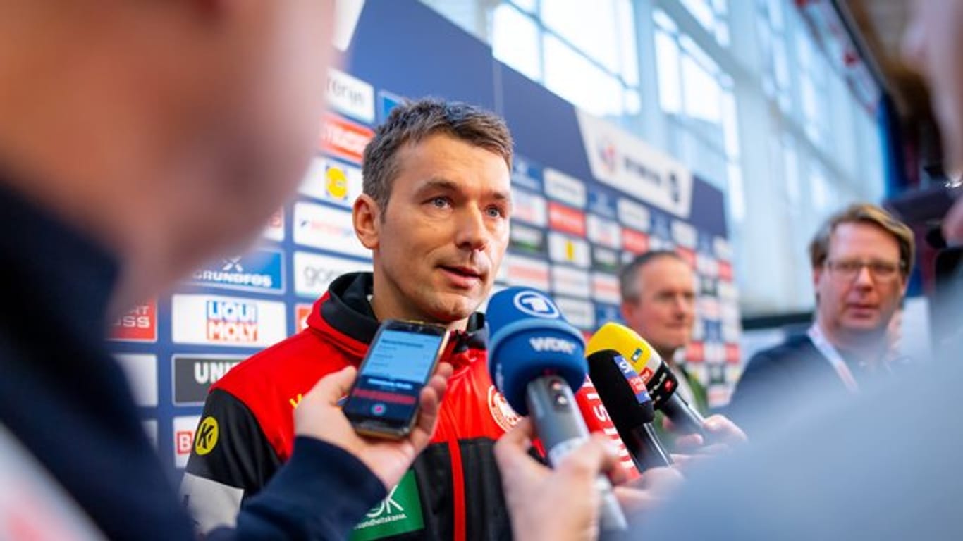 Handball-Bundestrainer Christian Prokop stellte sich in Wien den Fragen der Journalisten.