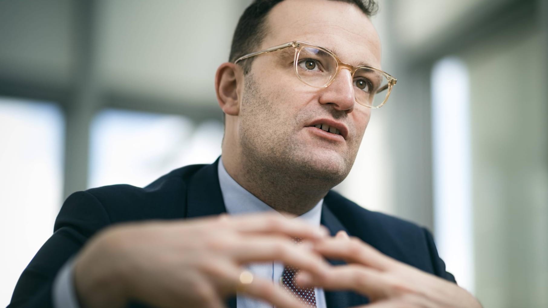 Bundesgesundheitsminister Jens Spahn: Im t-online.de-Interview verteidigt er seine Position zur Organspende.