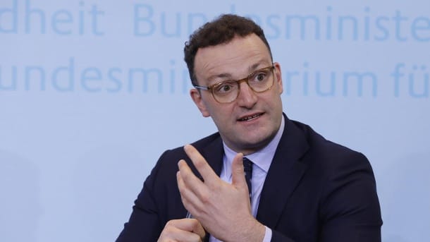 Bundesgesundheitsminister Jens Spahn verteidigt im t-online.de-Interview seine Position zur Organspende.