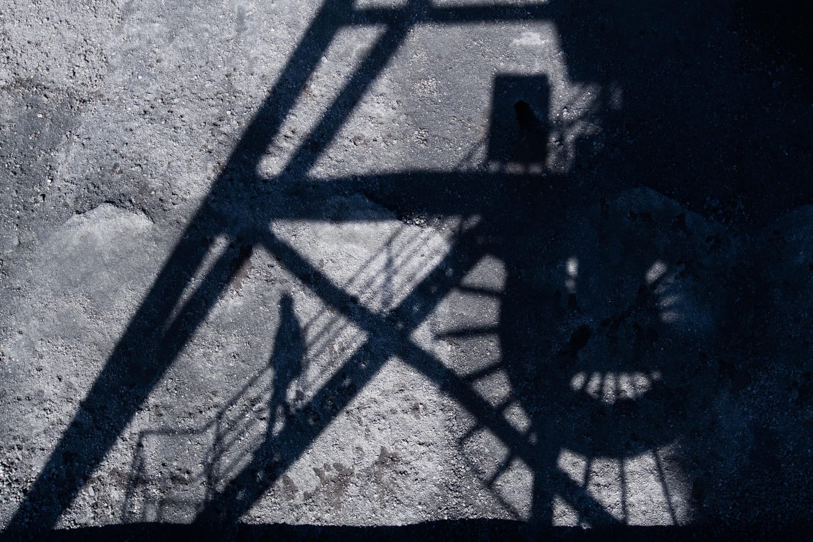 Steinkohle lagert im Kohlehafen vom Kohlekraftwerk Mehrum im Landkreis Peine: Im Kanzleramt fand am Abend ein Spitzentreffen zum Kohleausstieg statt.