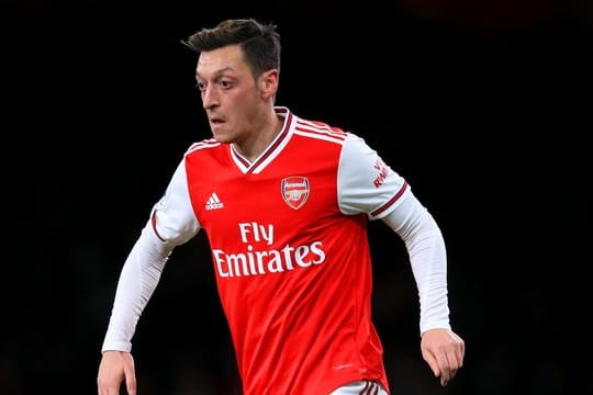 Spielt seit 2013 in der Premier League für den FC Arsenal: Mesut Özil.