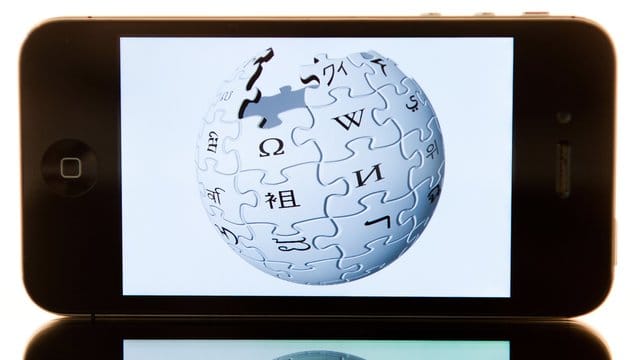 Nach zweieinhalb Jahren hat das türkische Verfassungsgericht die Sperre der Wikipedia aufgehoben. Nach zweieinhalb Jahren hat das türkische Verfassungsgericht die Sperre der Wikipedia aufgehoben.
