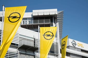 Opel: An deutschen Standorten ist ein weiterer Stellenabbau seitens Opel geplant.