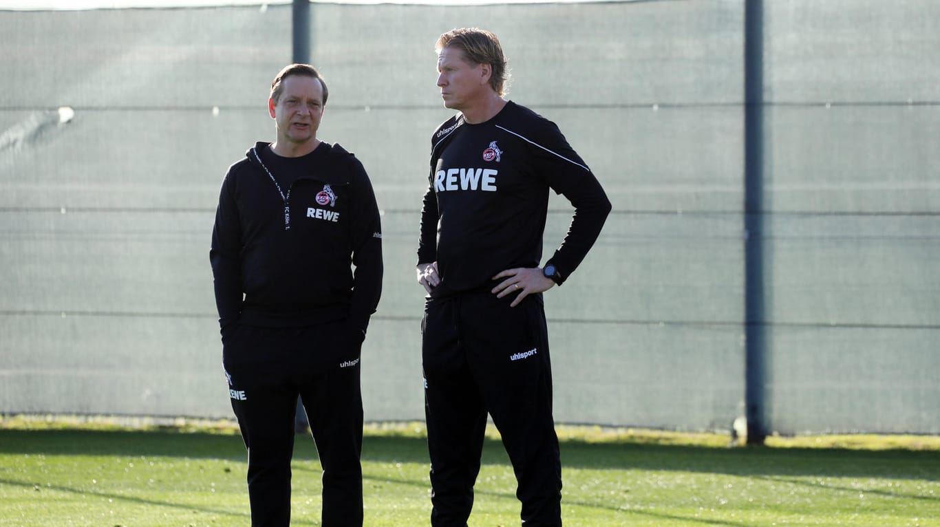 Horst Heldt und Markus Gisdol im Trainingslager in Spanien: Die beiden arbeiten laut eigener Aussage gut zusammen.