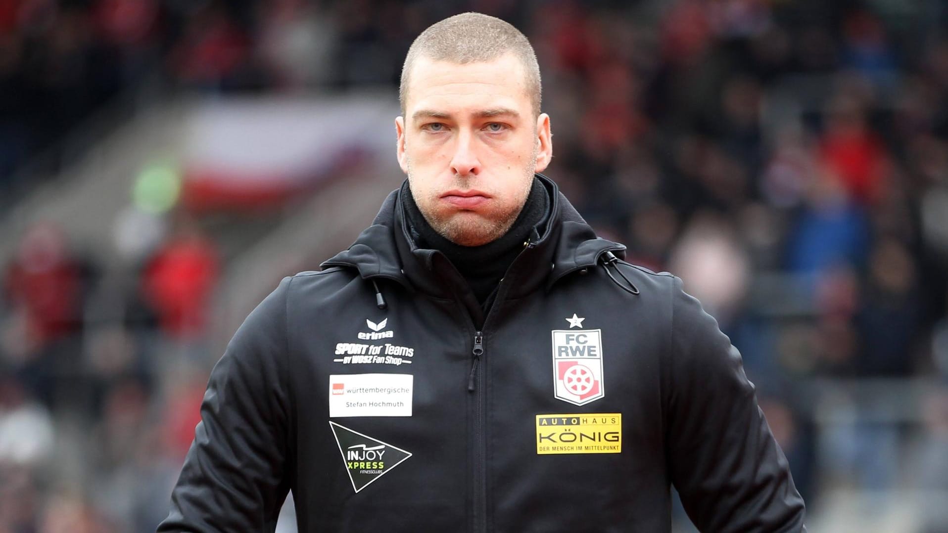 Robin Krüger: Der Trainer von Rot-Weiß Erfurt erhält aktuell kein Gehalt. Robin Krüger: Der Trainer von Rot-Weiß Erfurt erhält aktuell kein Gehalt.