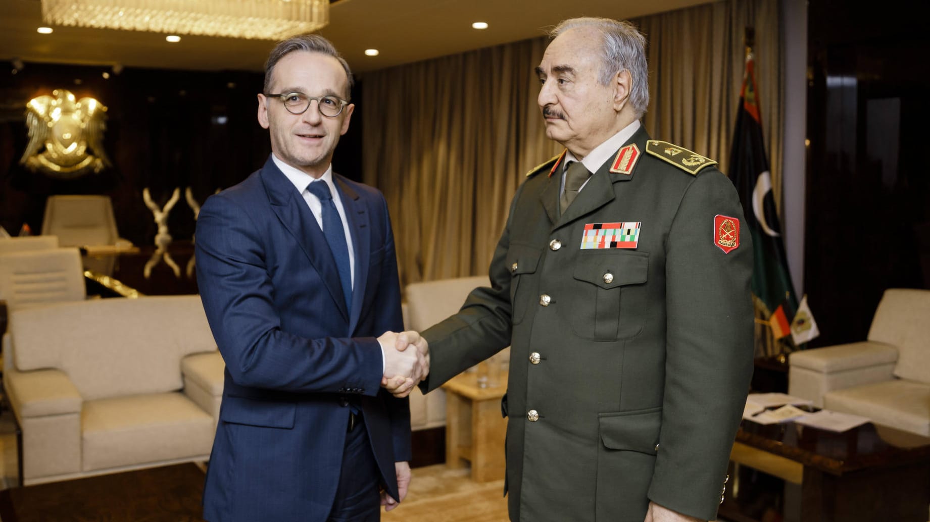 Bundesaußenminister Heiko Maas trifft General Chalifa Haftar.
