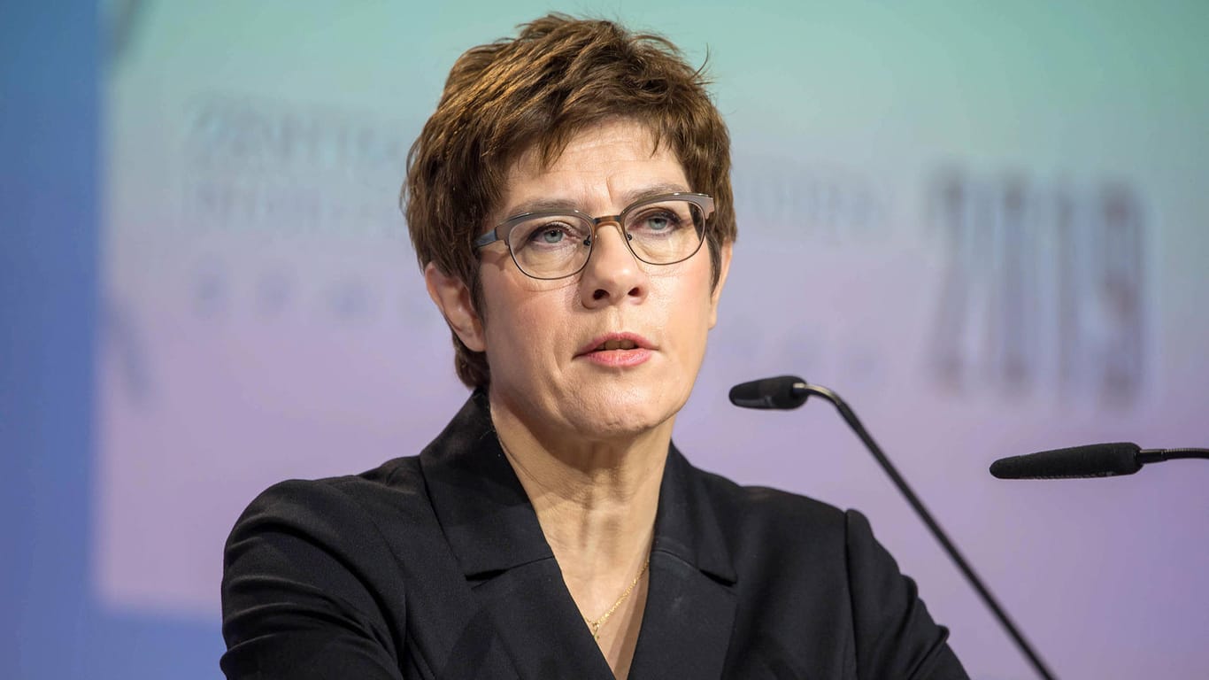 Annegret Kramp-Karrenbauer: Die CDU-Chefin ist sich darüber bewusst, dass sich die Union für die Bundestagswahl mit einem Zukunftsprogramm aufstellen muss.