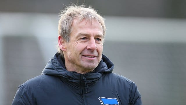 Steht zum Rückrundenstart vor einem Wiedersehen mit dem FC Bayern München: Herthas Trainer Jürgen Klinsmann. Steht zum Rückrundenstart vor einem Wiedersehen mit dem FC Bayern München: Herthas Trainer Jürgen Klinsmann.