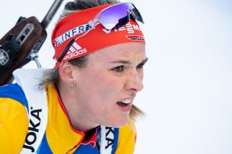 Denise Herrmann will mit der deutschen Damen-Staffel den ersten Podestplatz der Saison erkämpfen.