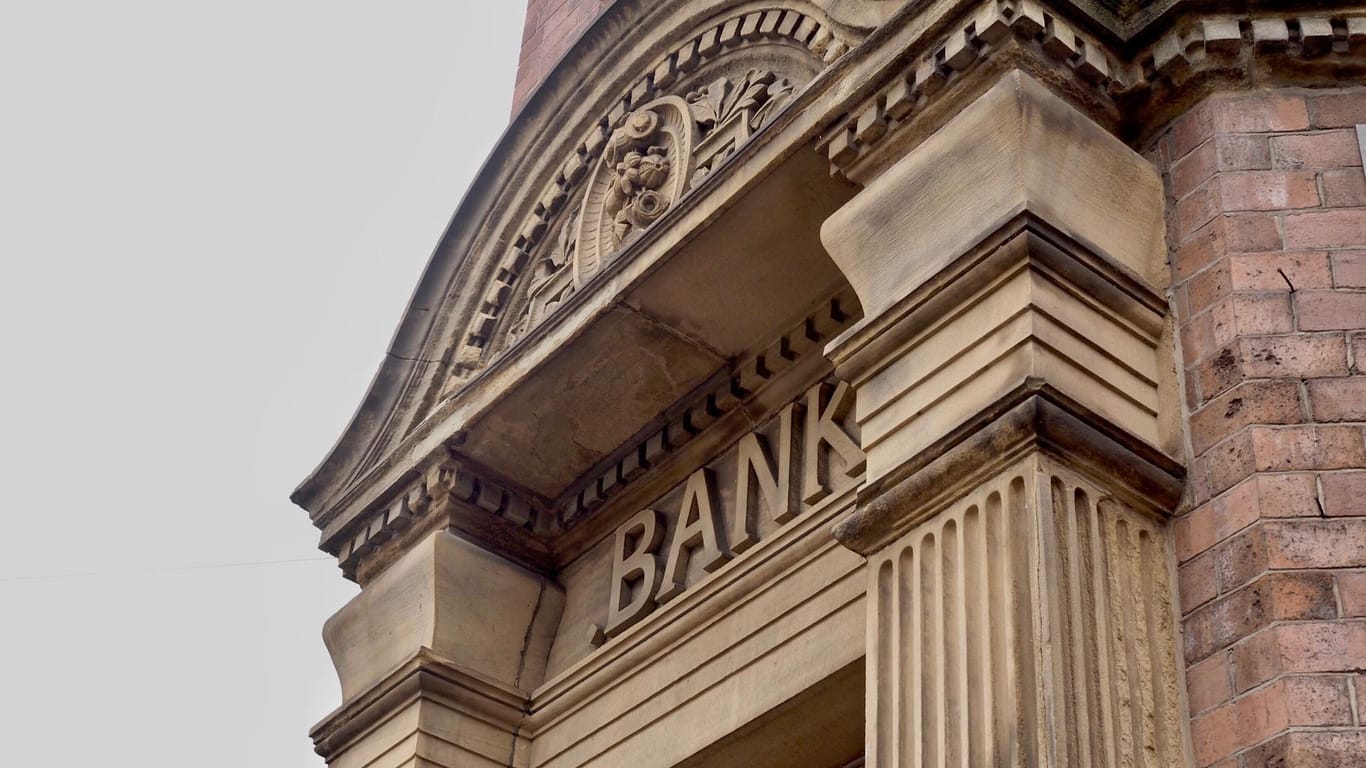 Bank: Das Verbraucherportal Biallo.de hat knapp 1.300 Geldinstitute in Deutschland untersucht.