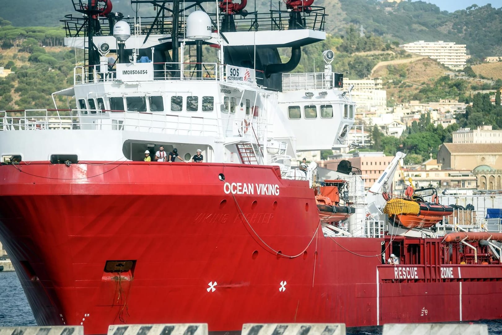 Ocean Viking im Hafen von Messina in Italien (Archivbild): Unter den Migranten befinden sich auch fünf Frauen.