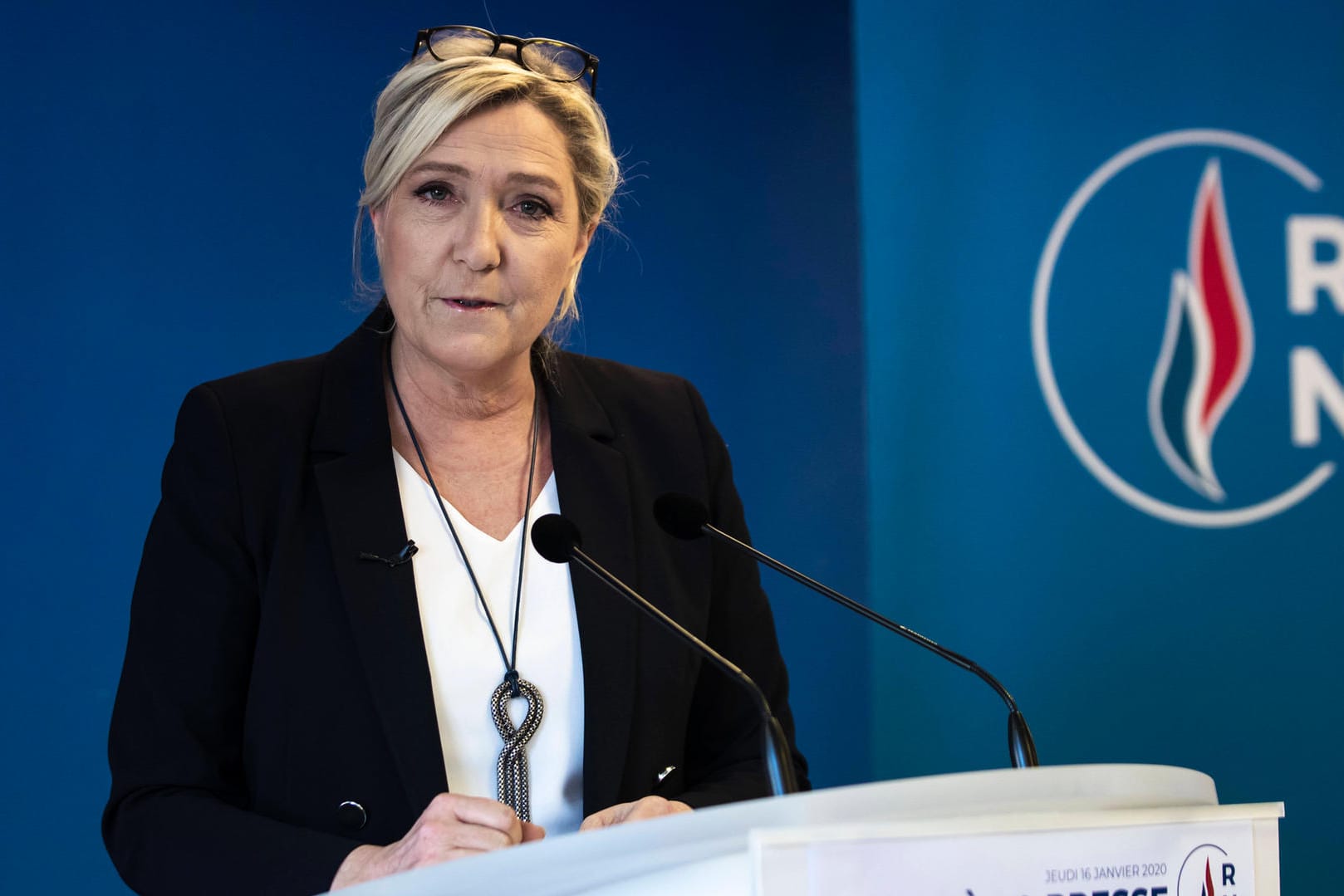 Marine Le Pen während einer Pressekonferenz: Für die Parteichefin hat die erste Phase des Wahlkampfs bereits begonnen.